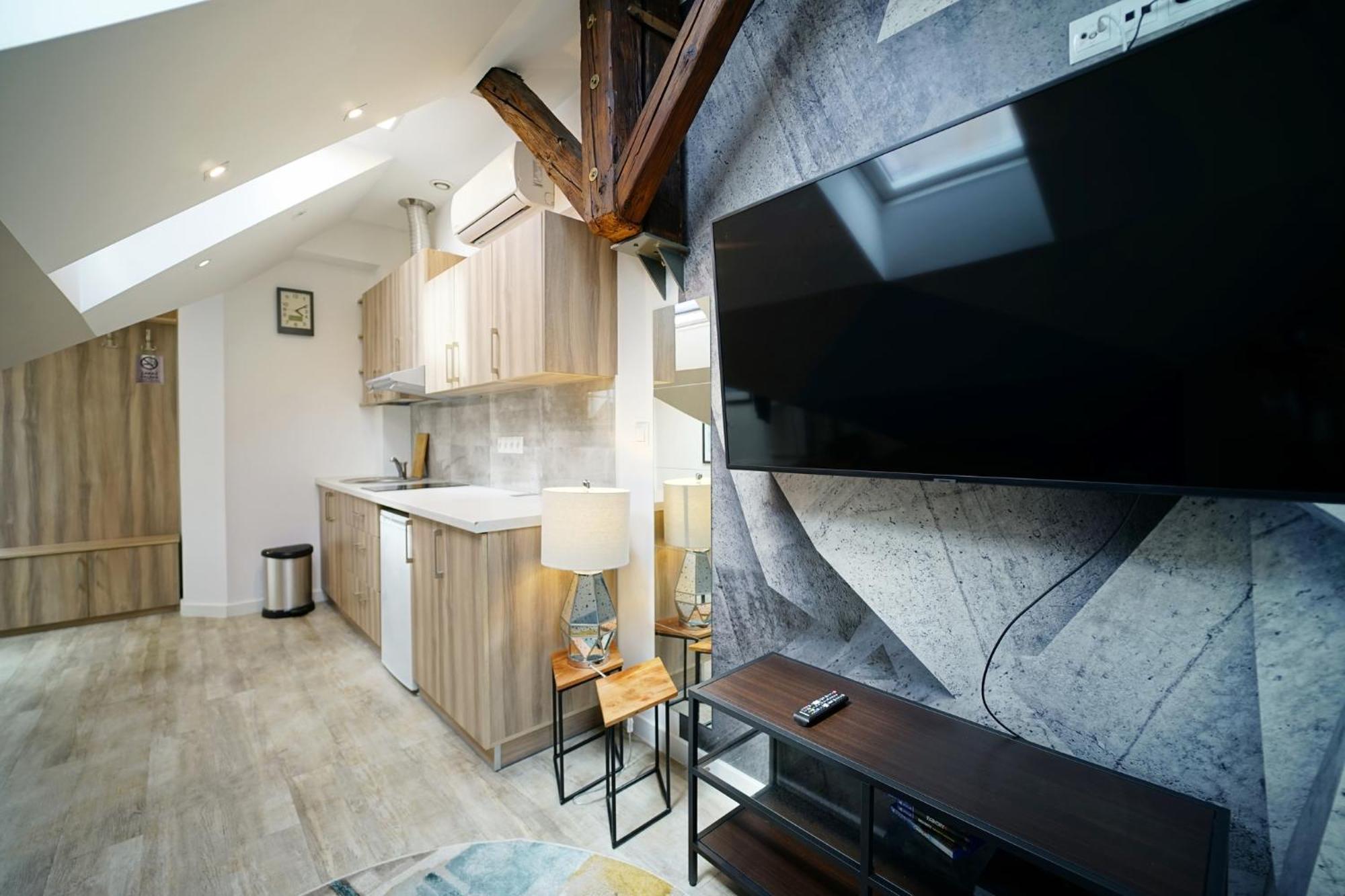 Perfect Place To In Center Apartment